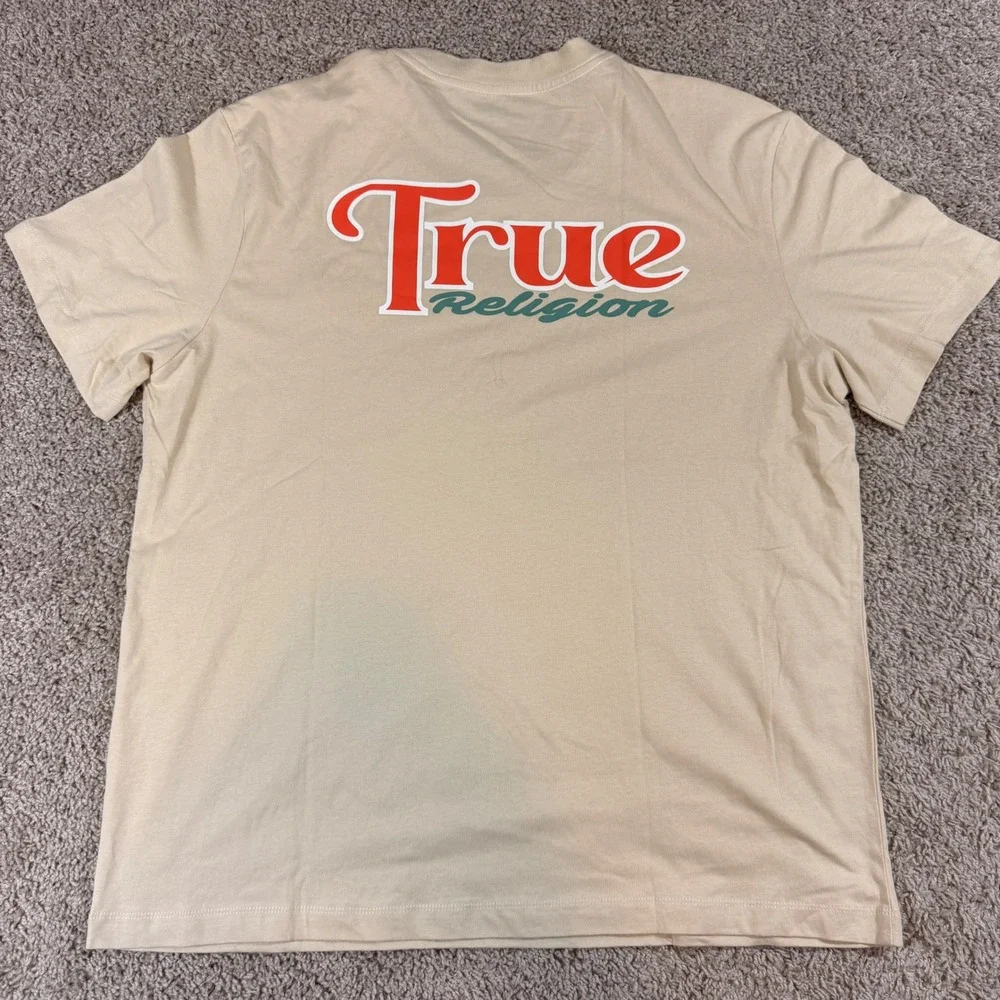 True Religion Patch Tee Mens XL Fog Cream New 02 Varsity Graphic T-Shirt 701582